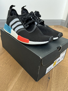 ADIDAS NMD R1 spordijalatsid (2 foto / 4)