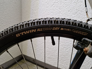 Jalgratas B-Twin Rockrider 340 (10 foto / 10)