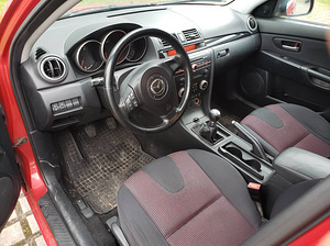 Mazda 3 2006, второй владелец (5 фото из 9)