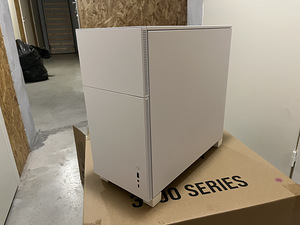 Arvutikorpus Jonsbo D41 Screen ATX Case (4 foto / 10)