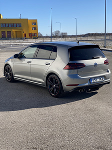 VW Golf GTD 2018 (4 foto / 15)
