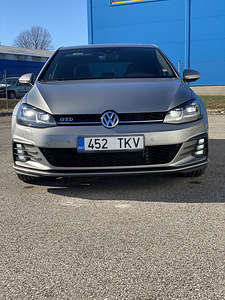 VW Golf GTD 2018 (14 foto / 15)