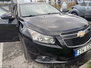 Chevrolet Cruze hatchback 2012 1.7D (8 foto / 9)