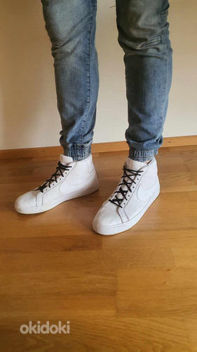Nike Court Royale EUR 44