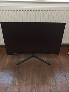 27” 165Hz 1440p QHD Monitor (1 foto / 3)