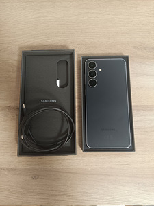 Samsung Galaxy S25 FE + чехол/защитное стекло (2 фото из 5)