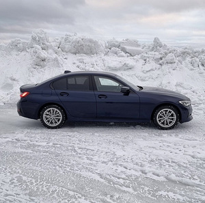 BMW 320d xDrive Sport Line 2.0 R4 140kW (3 foto / 6)