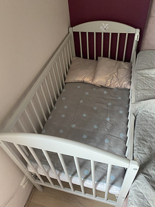 Детская кровать (1 фото из 2)