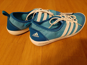 Кроссовки adidas (3 фото из 10)