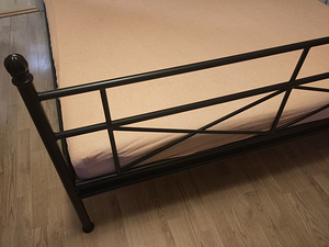 Voodi 160 x 200 metallist (3 foto / 3)
