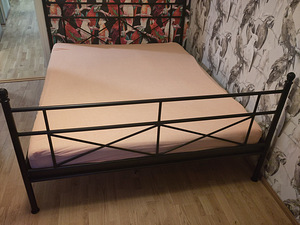 Voodi 160 x 200 metallist (2 foto / 3)