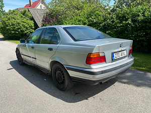 БМВ Е36 1.6 75кВт (3 фото из 6)