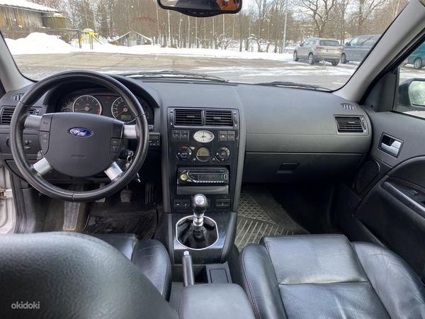 Ford Mondeo Ghia V6 (foto #5)