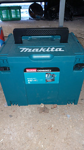 Makita akunaelapüstol (1 foto / 3)