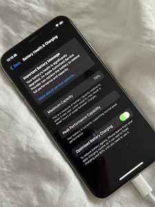 iPhone 11 256GB (3 foto / 3)
