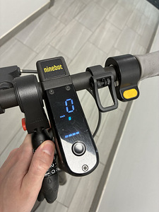 Ninebot Max G30 (2 фото из 2)