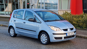 Mitsubishi Colt (3 foto / 10)