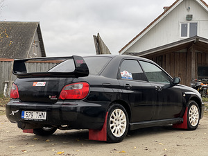 Subaru Impreza WRX 2.0 160kw (2 foto / 9)