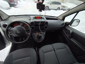 Citroen Berlingo (9 foto / 11)