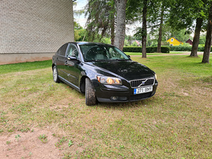 Volvo s40 (1 фото из 6)