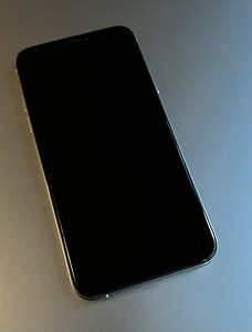 iPhone XS 64GB Silver (1 foto / 2)