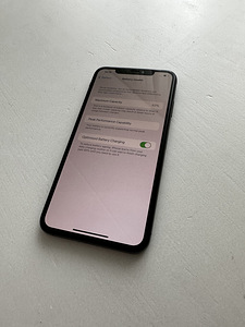 iPhone XS Max 256 ГБ «Серый космос» (4 фото из 4)