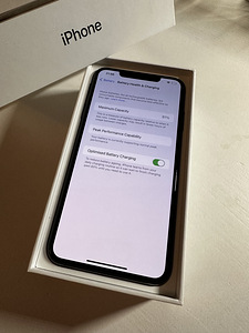 iPhone XS Max 64GB Space Gray (2 foto / 4)