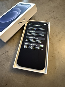 iPhone 12 Black 64GB (3 foto / 4)