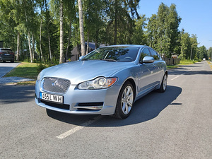 Ягуар XF (3 фото из 9)