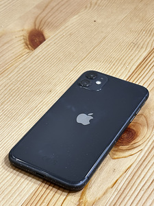 iPhone 11 64GB Space Gray (2 foto / 4)