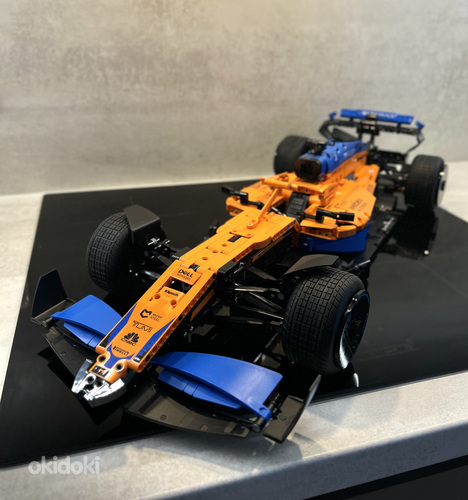 Lego Technic McLaren 42141 (фото #1)