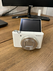 Sony DSC-WX500 Valge (2 foto / 4)