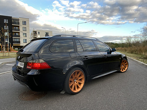 BMW E61 3.0d 160kw (2 foto / 5)