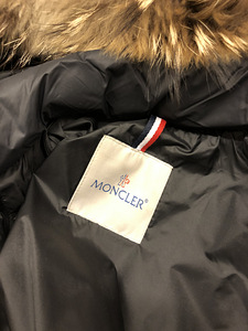 Naiste MONCLER mantel (5 foto / 5)