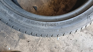 SUVEREHVID Winrun 225x45x17x2tk 6MM (3 foto / 4)