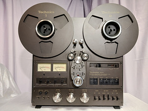 Technics RS-1500U 2-sageduslik bobiinimängija (6 foto / 10)