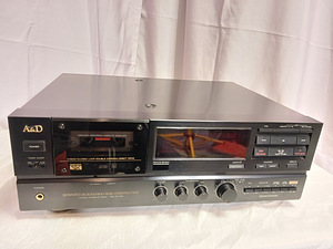 Sony TC-K333ESR/Akai GXC-725D/A&D GX-Z7100 dekk kolme peaga (1 foto / 9)