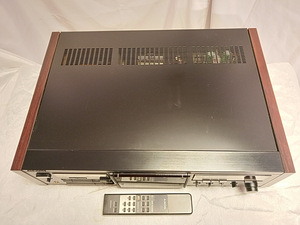 Sony TC-K333ESR/Akai GXC-725D/A&D GX-Z7100 dekk kolme peaga (5 foto / 9)