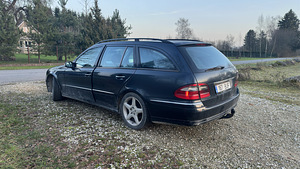 M: Mercedes Benz E220 cdi atm (5 foto / 11)