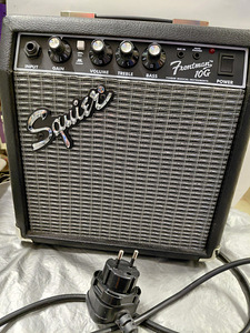 Kitarrivõimendi FENDER FRONTMAN 10G. (1 foto / 3)