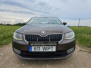 Skoda Octavia 1.6 77kw automaat 4L/100km diisel (2 foto / 15)
