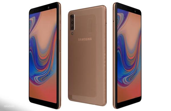 Samsung A7 2018, Gold, Dual-SIM (64GB / 4GB RAM) (фото #1)