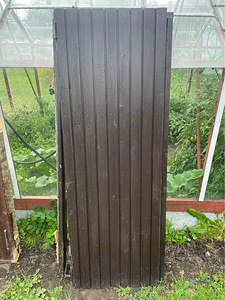 Tumepruun täispuit uks leng katki 172,5 x 67 x 10 (1 foto / 5)