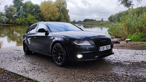 Audi A4 2.0 TDi (3 foto / 10)