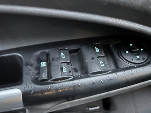 Продается Ford Transit Connect Long N1 (8 фото из 12)