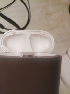 Airpods 2 и зарядный футляр airpods1 a1602 (1 фото из 3)