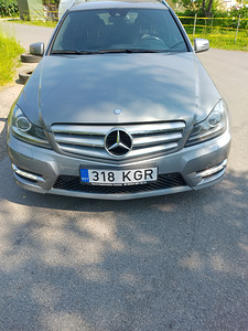 MERCEDES-BENZ C-CLASS T-Model (S204) (2 foto / 4)