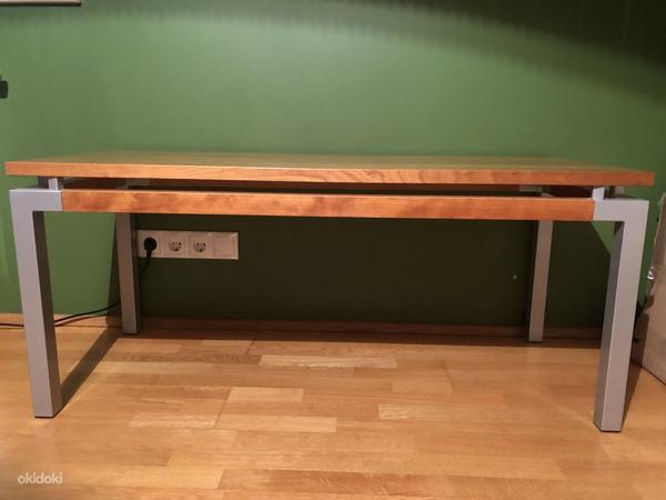 Стол под телевизор с деревянным шпоном (фото #2)