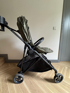 Eksklusiivse disainiga Cybex Melio kergkäru (8 foto / 8)