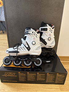 Rulluisud Nils Extreme 41 suurus (3 foto / 4)